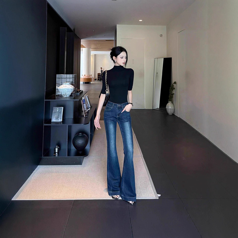 2026 Women's Flared Jeans, New Autumn Design, Slim Fit, Low-Waist Bell-Bottom Pants, Paired with High Heels, Extended Length 2026 Women's Flared Jeans, New Autumn Design, Slim Fit, Low-Waist Bell-Bottom Pants, Paired with High Heels, Extended Length