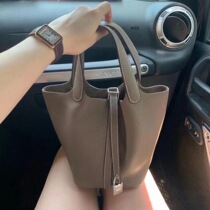 New Genuine Leather Vegetable Basket Baotou Layer Cow Leather Girl Bag Casual Bucket Bag Handbag soft leather Exposed Pure Leather Bag Tide