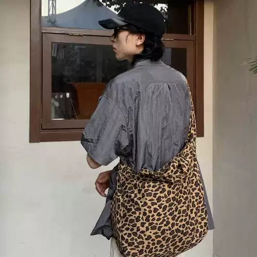 Дизайнерская вместительная и большая сумка на одно плечо подходит для мужчин и женщин, универсальная сумка через плечо