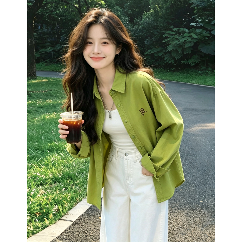 Avocado Green Shirt, Spring and Autumn Women's Style, 2026 New Loose Fit, Letter Embroidery, High-End Casual Shirt, Fashionable Trend