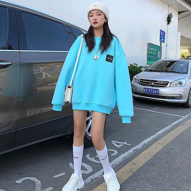 Plus velvet round neck sweater women's 2022 winter new Korean style student fashion long-sleeved loose pullover ins top tide