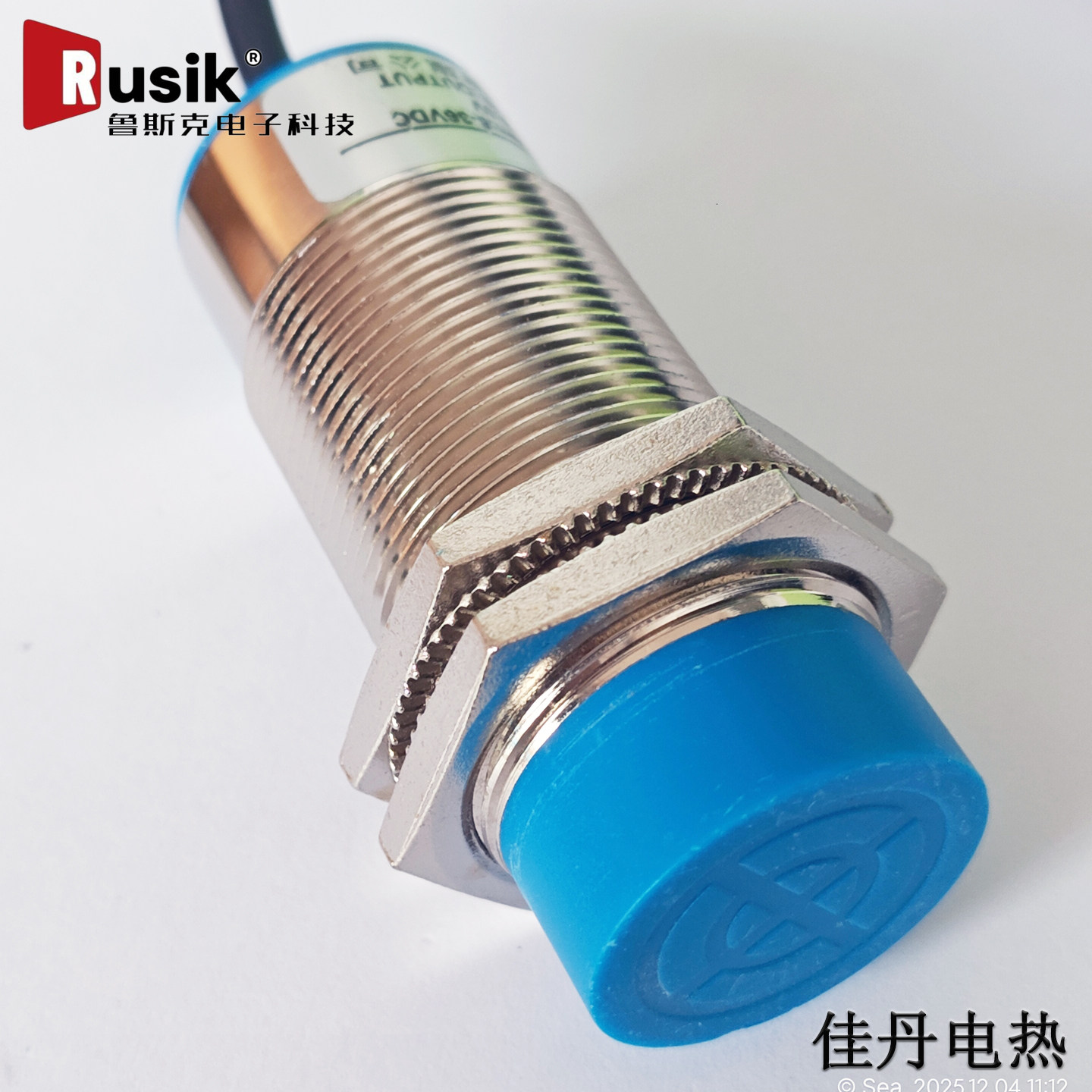RUSIK鲁斯克LJ30A3-15-Z/BY三线常开PNP铁金属感应24V接近开关M30