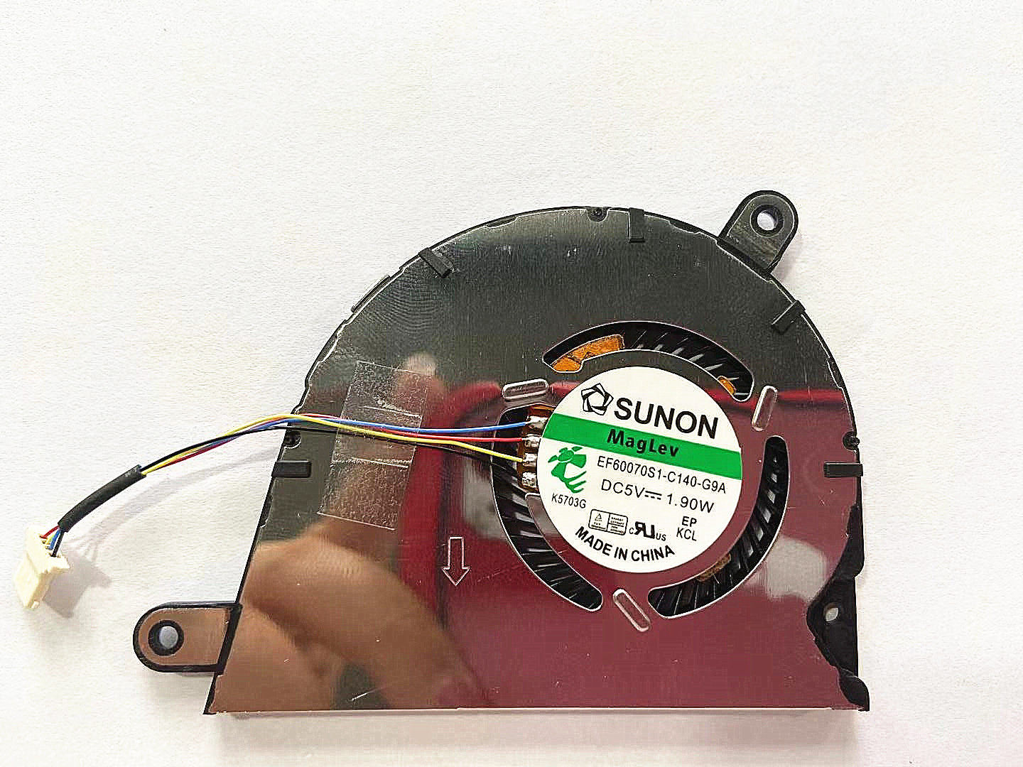 Apply the new Lenovo IdeaPad Yoga 2 13 Notebook Fan 90205128 CPU Fan