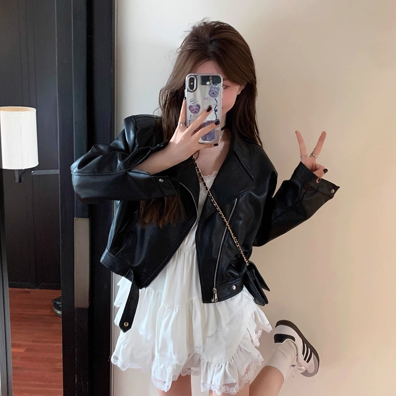 Cool and Spicy Biker Leather Jacket for Women, New Spring Style, Black Retro Lapel, Slim and Stylish Short Biker Jacket
