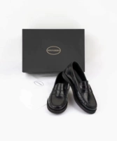 Черный не возвращается и не меняется