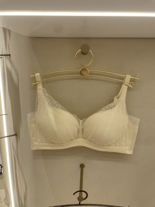 Maniform 26 Spring/Summer New Breathable Hole Cup Push-Up Wireless Women's Underwear Bra 20812473