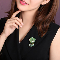 Yan Yu Jiangnan green brooch womens coat pin buckle accessories scarf buckle Joker shawl buckle cardigan decoration