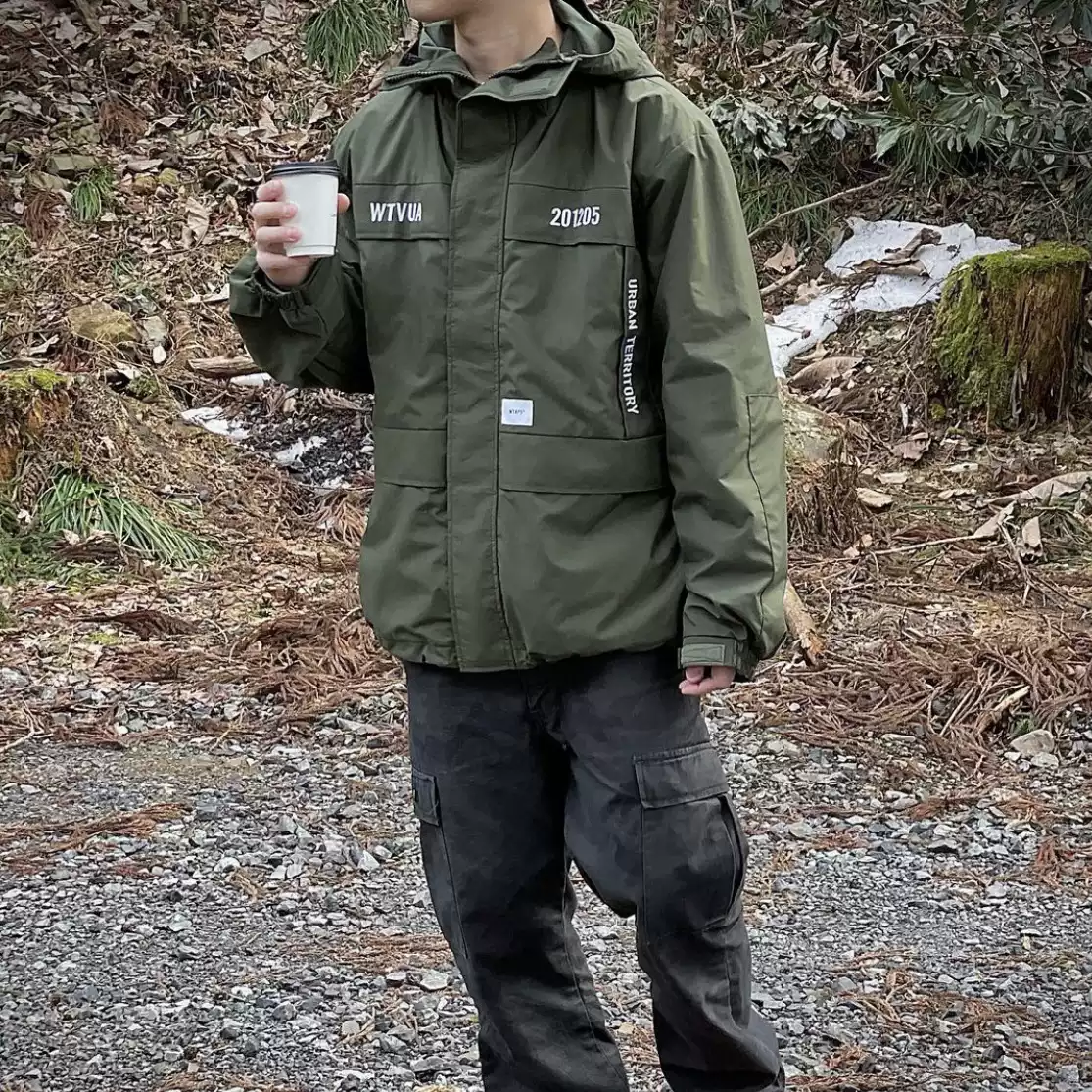 上海現貨WTAPS SHERPA/JACKET/NYLON 連帽衝鋒衣夾克21SS-淘寶Taobao