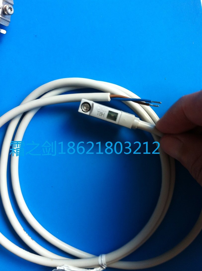 Original new CKD cylinder magnetic induction switch SW-T1H SW-T8H T1V in stock