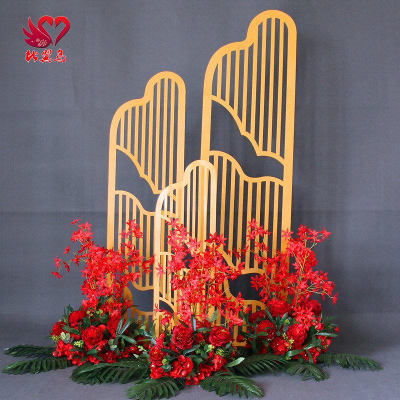 2020 new Chinese wedding props screen road lead European iron Eachother road lead retro wedding decoration