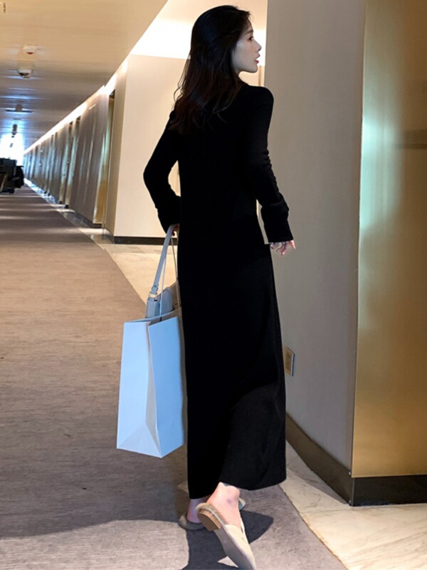 Black Patchwork Long Skirt with Extra-Long Sleeves, Simple Inner Layer, Slimming, Loose-Fitting, Korean Style, Over-The-Knee Mid-Length Dress for Women