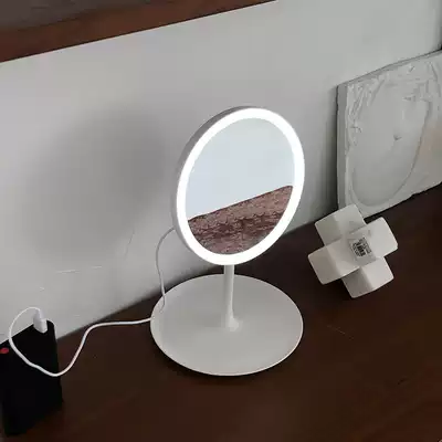 Xin help dormitory desktop folding portable rechargeable led desktop with light makeup mirror makeup mirror women