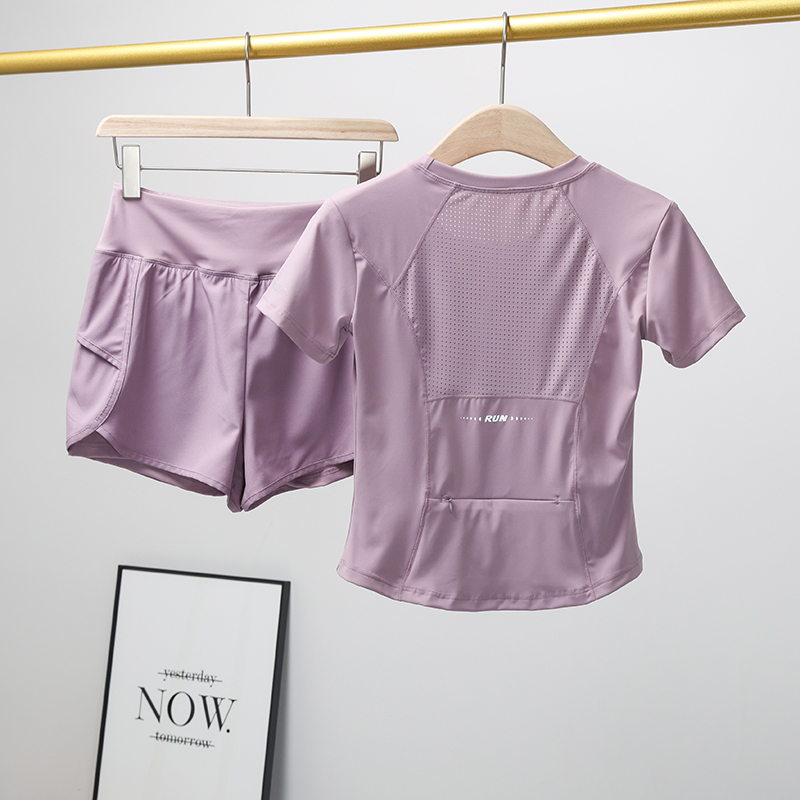 Fitness Clothing Sports Suit with Back Pocket for Phone, Professional Training Wear, Mesh Breathable Short-Sleeve Yoga Wear with Shorts