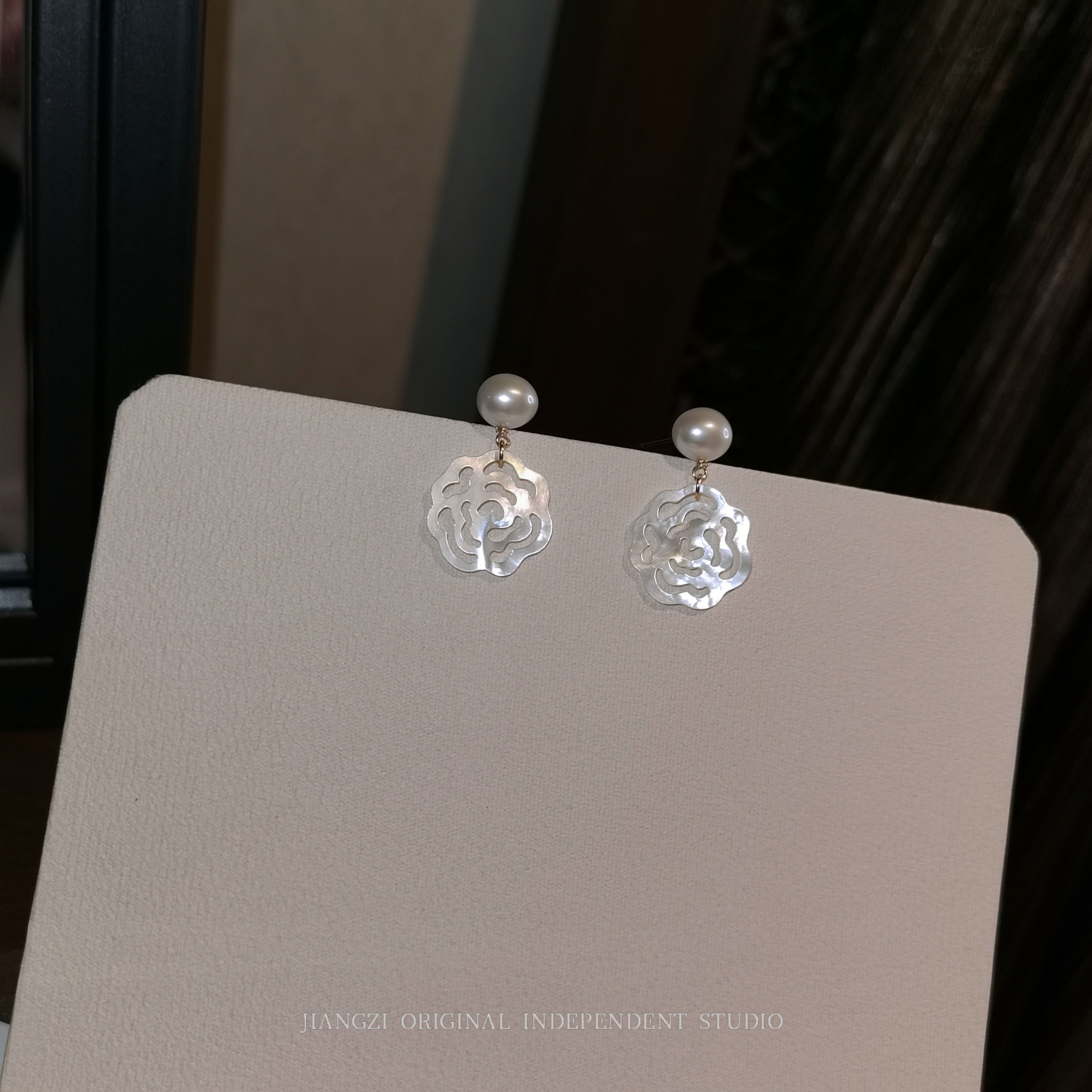 JZ STU Rose Small Aroma Nature Natural Flawless Near Round Glare Pearl American 14K Bag Golden Ear Needle