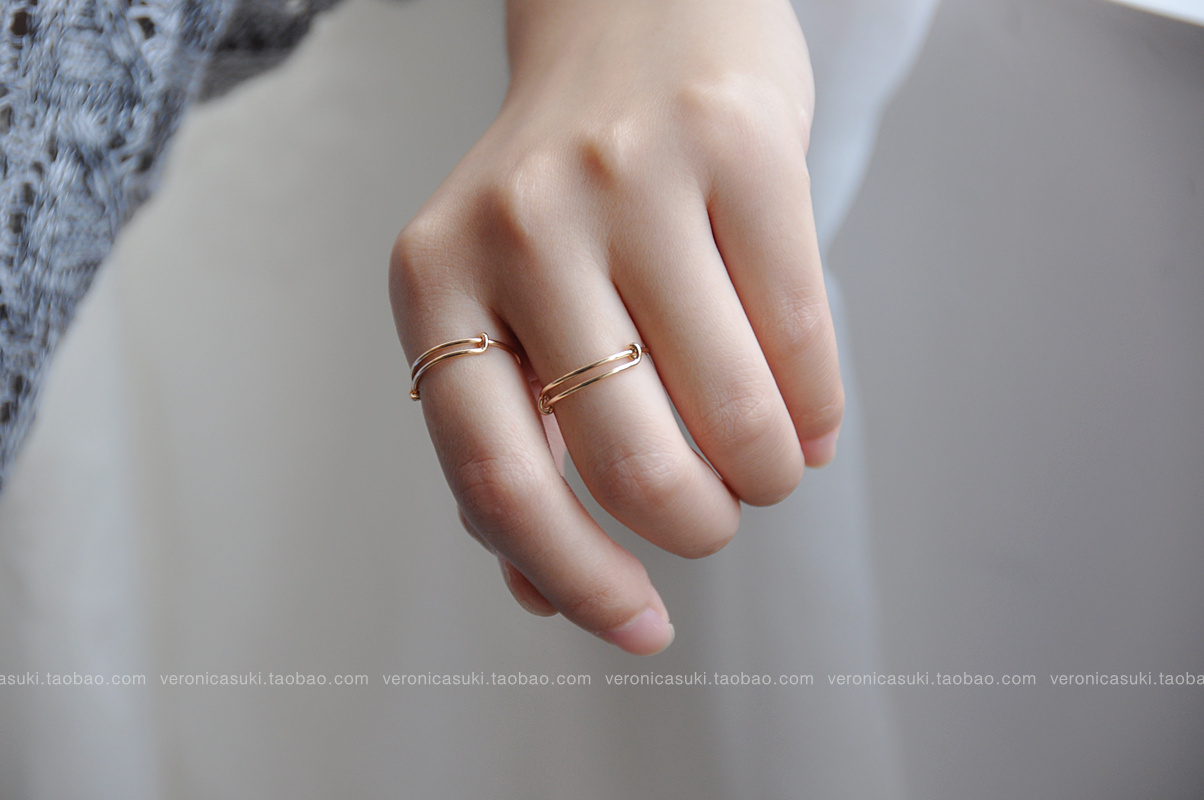 Vàng 14K có thể điều chỉnh vòng nữ gió lạnh in thiết kế hốc khớp ngón trỏ ngón tay lưới đỏ đuôi nhẫn ngón tay út nhẫn cưới kim cương