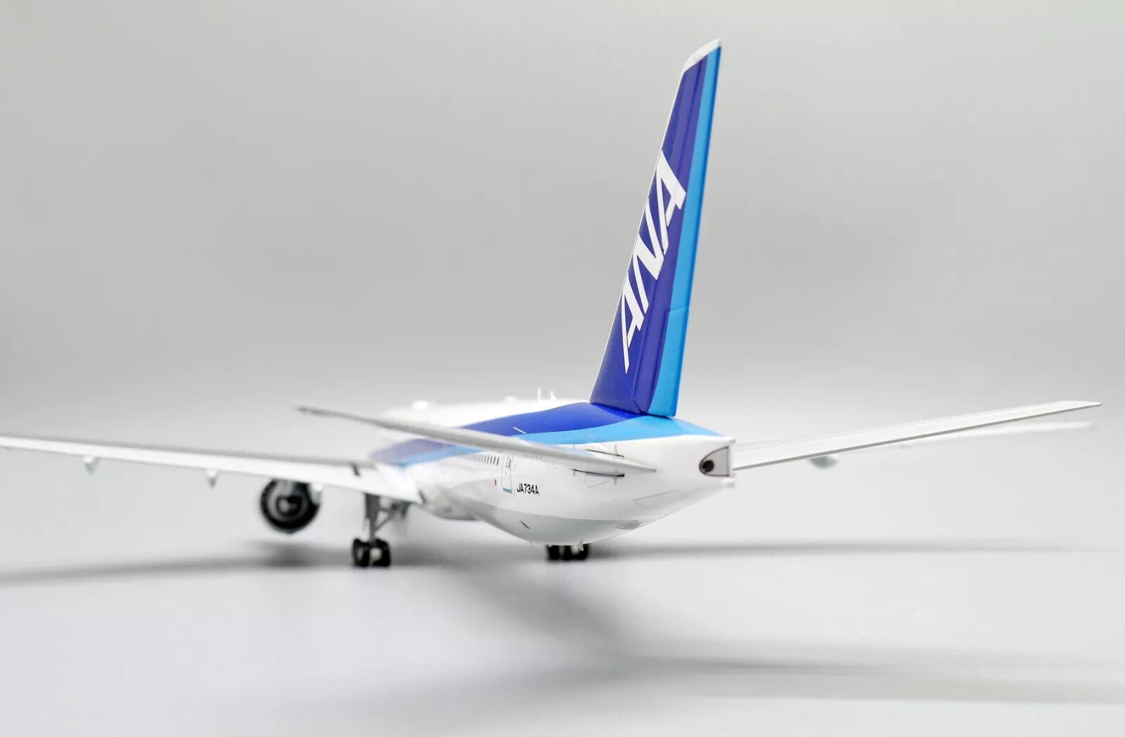 JCWings ANA B777-300ER JA734A 1/200 FD⤵︎ JC Wings 1/200 ANA Boeing 777-300ER JA734A EW277W006 Finished