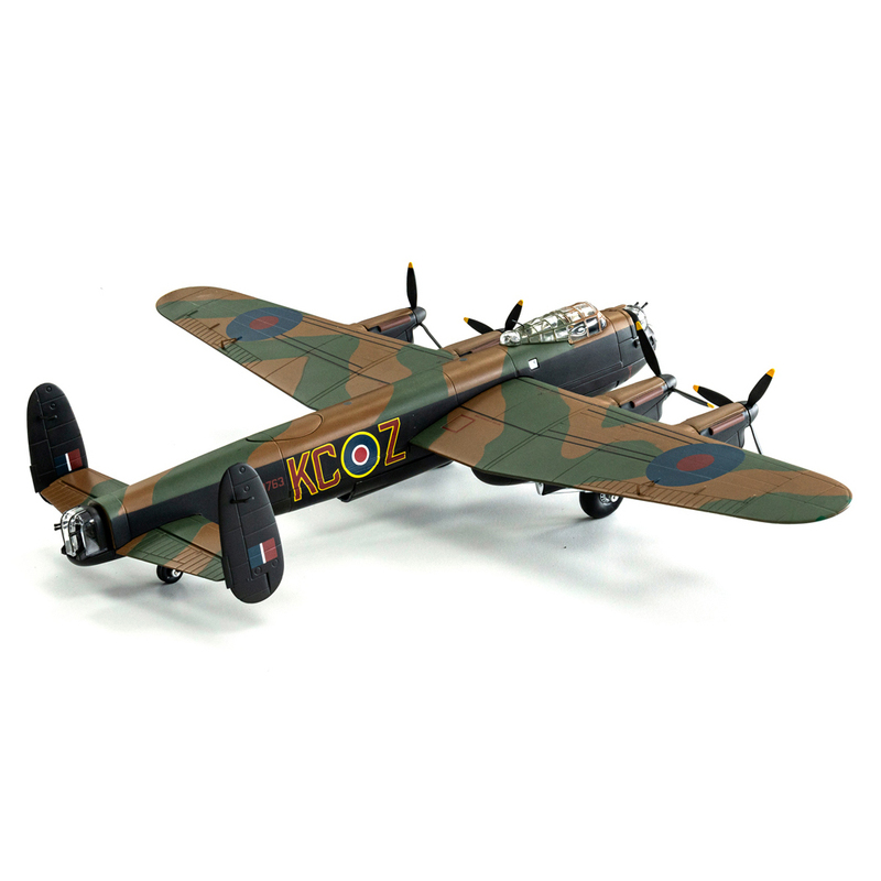 Corgi Aa32629 1/72 Royal Air Force Lancaster Bomber Sank the Tirpitz Corgi Aa32629 1/72 Royal Air Force Lancaster Bomber Sank the Tirpitz