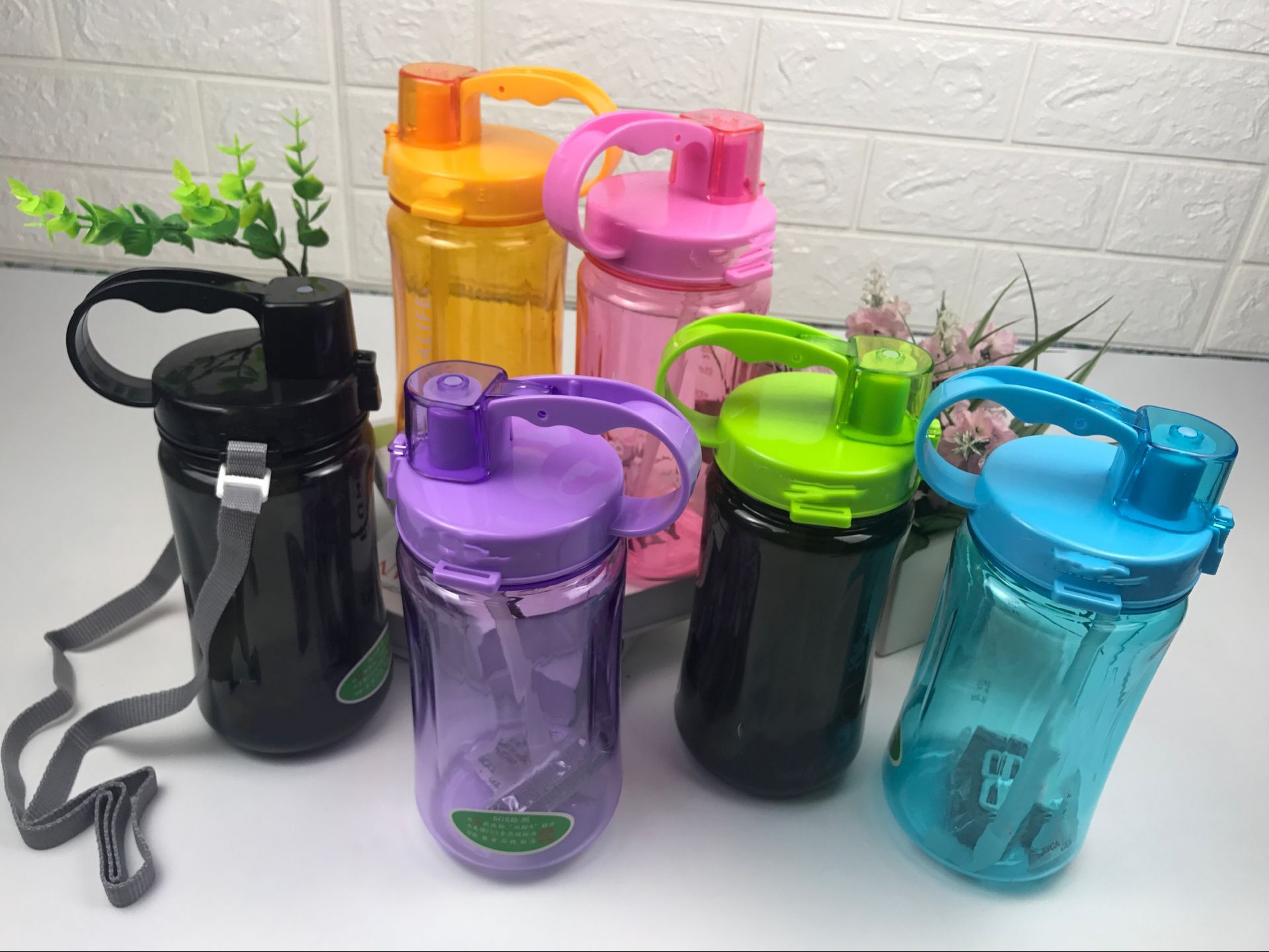 Large Handle Taiwan Cup Outlet 1000 ml Sport kettle 2000ML Large capacity Space Cup straw cup