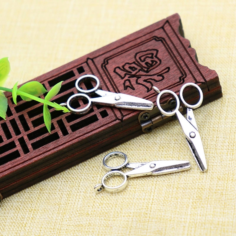 Pig Year Hidden Miao Silver Baby Ornaments Diy Handmade Bracelet Creative Safety Pin Pendant Small Scissors Z30-Taobao