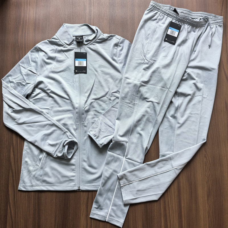 Authentic Nike Men's Casual Travel Sports Suit Spring and Summer Thin Running Training Jacket and Pants Cw6132-019 Authentic Nike Men's Casual Travel Sports Suit Spring and Summer Thin Running Training Jacket and Pants Cw6132-019
