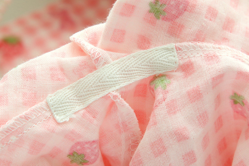 Dễ thương bông gạc dâu tây cha mẹ và con mặc đồ ngủ dài tay cotton mùa xuân và mùa thu dịch vụ nhà trẻ em đồ ngủ cô gái shop đồ ngủ đẹp cho cả gia đình