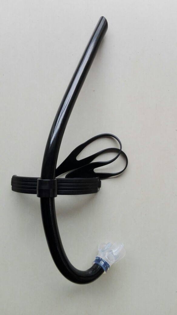 Спорт трубка. Трубка дыхательная алюминиевая для плавания СССР. Подросток с трубкой. Данхилловска трубка для спортсменов.