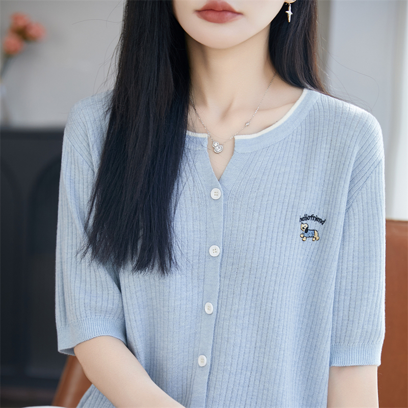 Half-Open V-Neck Fine Wool Knit Short-Sleeve Cardigan for Women, Ribbed Color-Blocked Top with Dog Embroidery, Loose Half-Sleeve T-Shirt