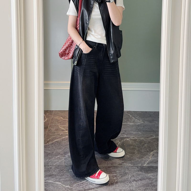 High-Waisted Relaxed Fit Black Straight-Leg Jeans with a Tapered Cut, 2026 Autumn New Style, Hip-Slimming 88353 High-Waisted Relaxed Fit Black Straight-Leg Jeans with a Tapered Cut, 2026 Autumn New Style, Hip-Slimming 88353