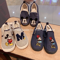 Export Japanese cartoon embroidered boys and girls canvas shoes baby a pedal kindergarten lazy shoes