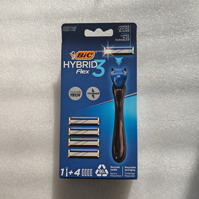 Бритва мужская трехслойная French Bic, лезвие 3 слоя, 1 без головки + 4 лезвия на ручке, производство Греция.