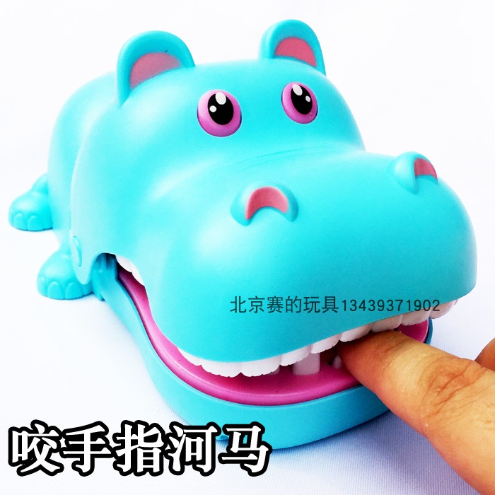 Shake-up 2022 Big mouth River Horse biting fingers River Horse Toys bites people bites the whole person plucking the crazy male girl