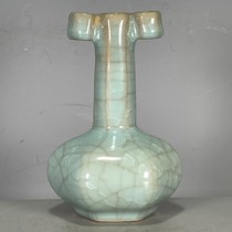 Antique porcelain supplies old goods Song Dynasty Ru porcelain ice cracked snowflakes thin neck through ear vase vase ornaments