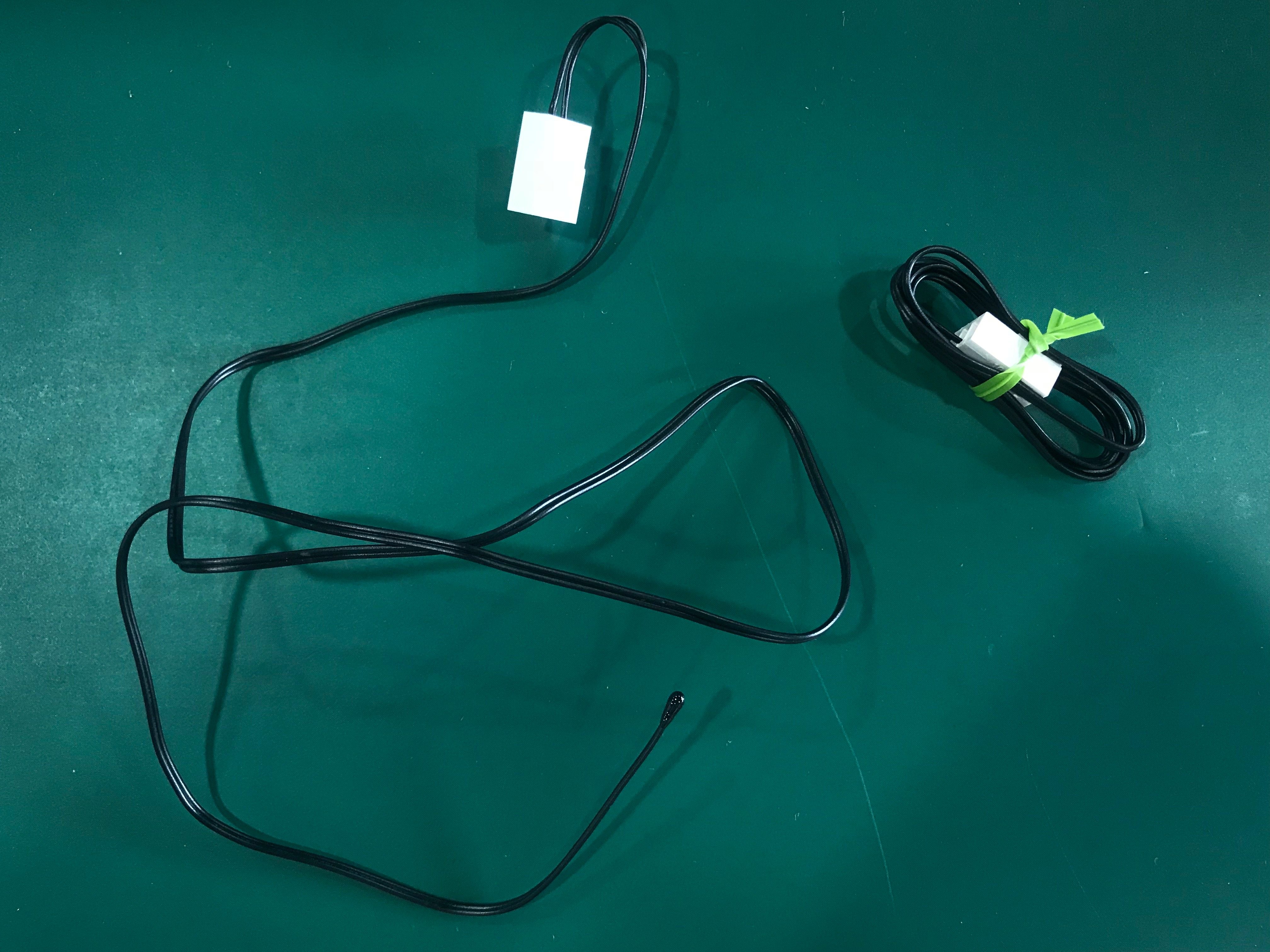 Thermostat accessories: serial port line temperature sensor or other accessories