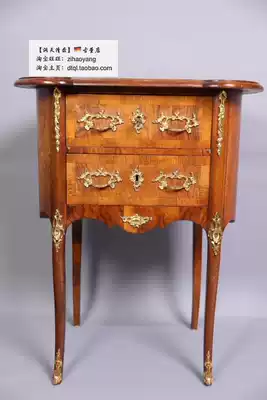 At the beginning of the last century, German Dryston walnut wood material Baroque style copper carved decorative antique table