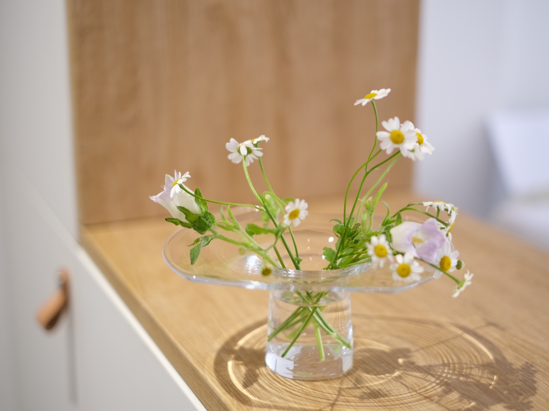 Japanese writer Li Qingzi hand-made glass vase flower utensils