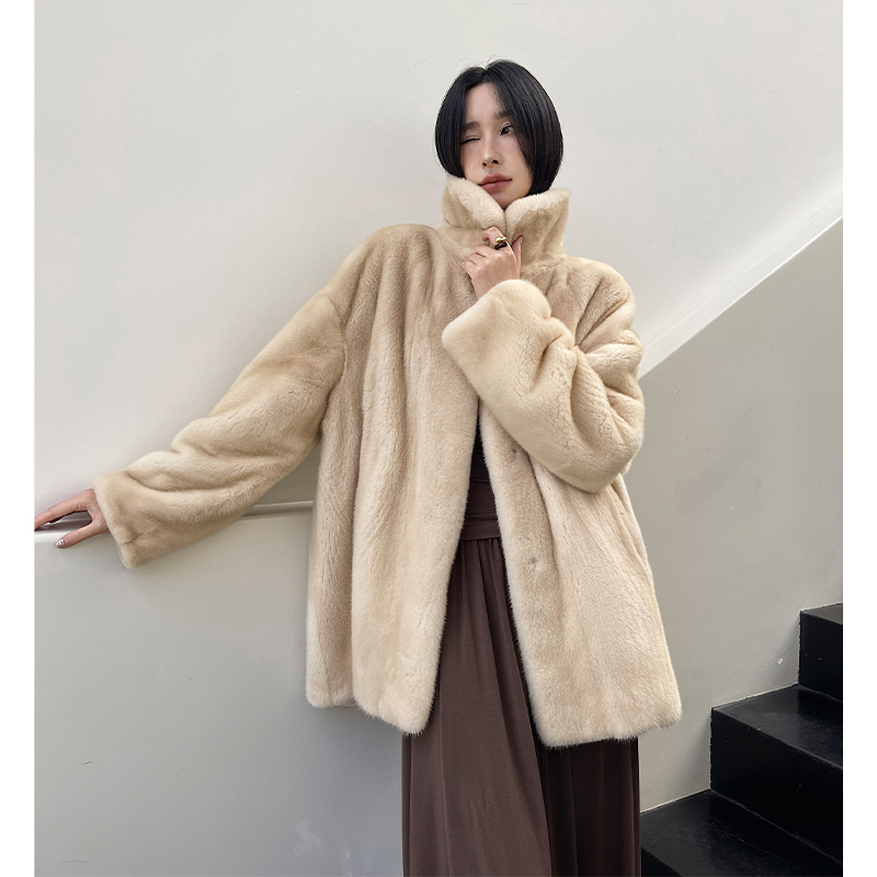 Winter New Style Lapel Imported Velvet Mid-Length Young Style Mink Coat Whole Mink Fur Coat for Women
