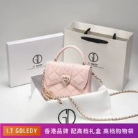 Розовый гонконгский бренд