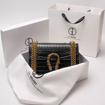  Hong Kong IT GDLEDY crocodile pattern leather bacchus bag female 2021 new explosive western style messenger bag trend
