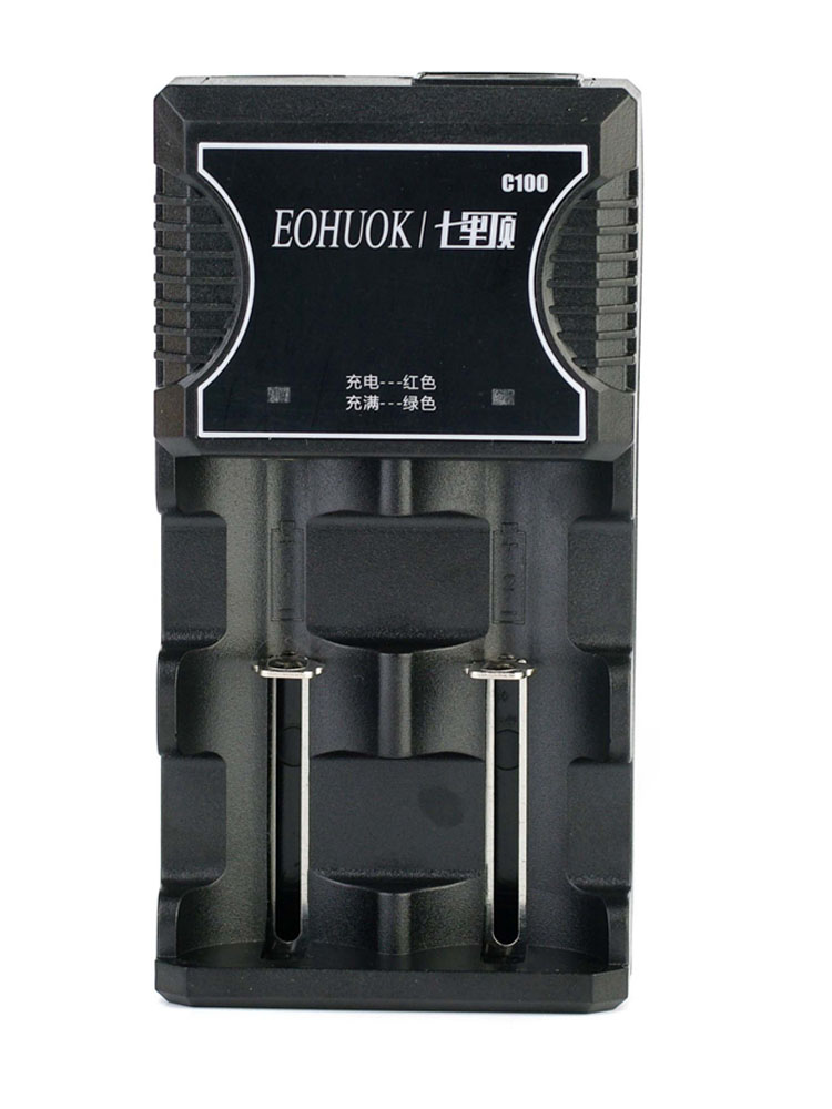 Seven mile top C100 21700 18650 double sink lithium battery intelligent overcharge reverse protection 3 7V charger