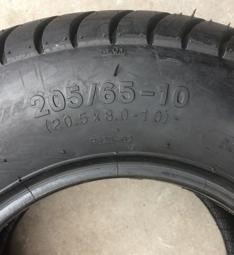 Du lịch và tham quan xe tuần tra thành phố xe 205 / 65-10 lốp Golf 20.5X8.0-10 có thể được trang bị bánh xe - Lốp xe máy lốp xe máy yokohama