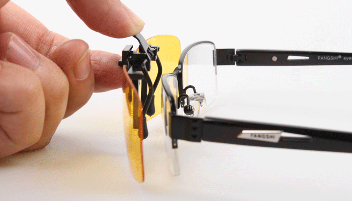 2017 mới lái xe lái xe phân cực nam giới và phụ nữ kính mát sunglasses cộng với phim kính clips có thể được lật kính cận thời trang