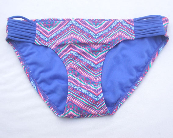 Cổ phiếu giải phóng mặt bằng đặc biệt mô hình màu tím Đồ bơi bikini thời trang gợi cảm đồ bơi nữ dạng quần váy