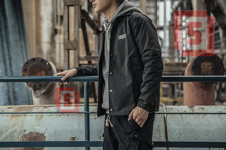 Bonfire Four Seasons Dopper Hòa bình Thế giới Hòa bình Áo khoác thể thao không thấm nước Tide Thương hiệu Coach Jacket Men - Cao bồi quần jean nam ống rộng