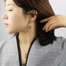 Tahiti Baroque Black Pearl fashion cold wind temperament ear clip CC mosquito coil painless simple earring