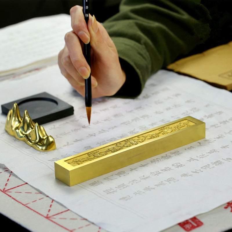 Brass Creative Engraving Vin Room Four Precious Bats bat Xiangyun Town Paper Town ruler Process Gift Craftsmanship Gifts to Play With the Swaying Pieces of the Desktop