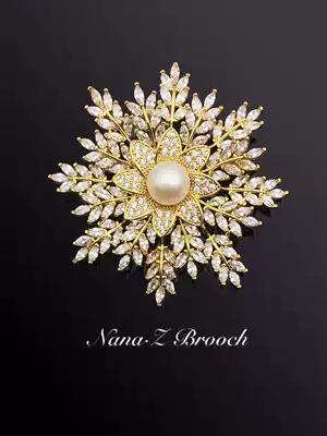 New natural pearl Korean version of the brooch corsage pin commuter decoration luxury female high-end temperament