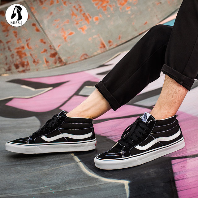 vans classic womens shoes