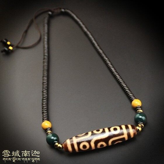 Tibet Tianzhu natural real products full of sand high oil moisturizing to pure nine eyes Old days Pearl cross section Lock Bone Coconut Shell Necklace