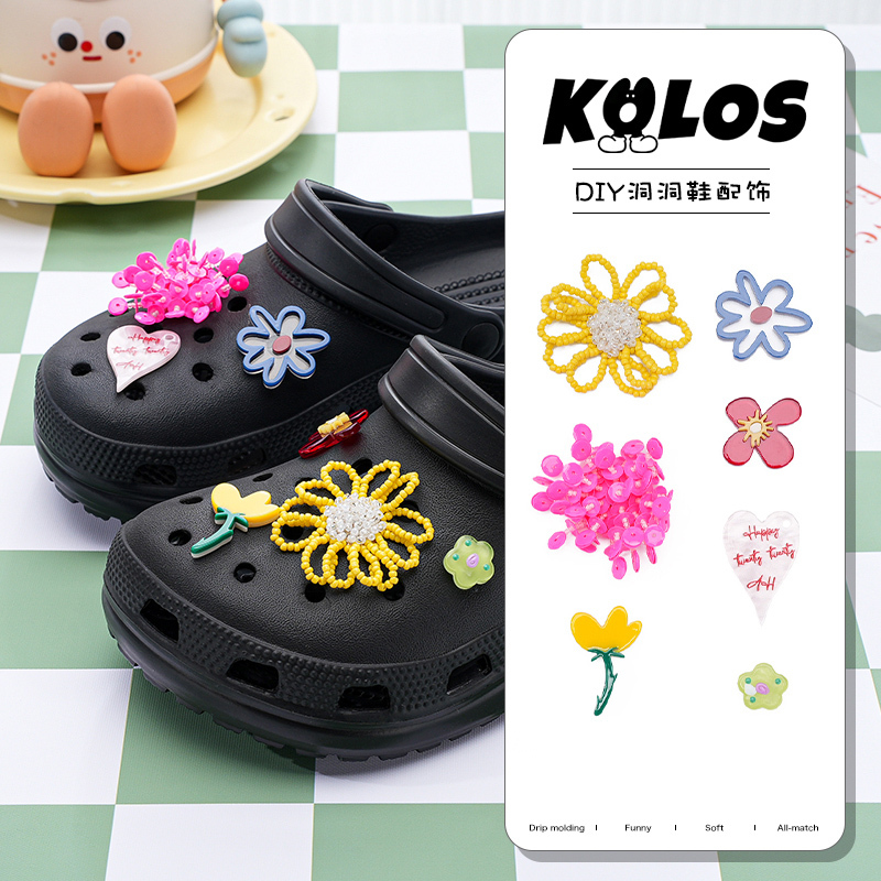 Crocs Shoe Accessories Handmade Sequin Beaded Daisy Shoe Flower Cute Flower Shoe Buckle Decoration Accessories Compatible with Crocs
