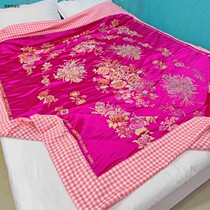 Old-fashioned handmade quilt cover satin cotton quilt pure quilt in retro dragon and phoenix wedding wedding is covered by Hangzhou silk quilt